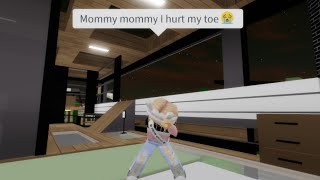 Mommy Mommy I Hurt My Toe  Roblox Adopt me Meme [upl. by Euqinorev]